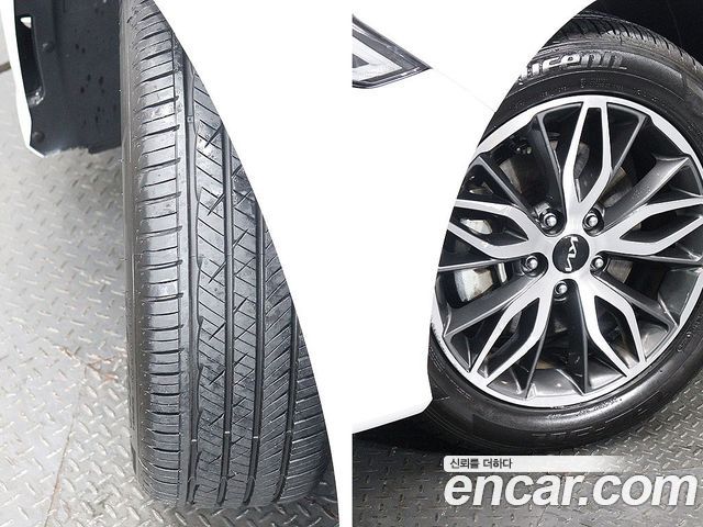 Kia K5 2023 — photo 20
