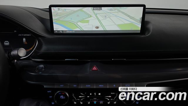 Genesis G80 2023 — photo 19