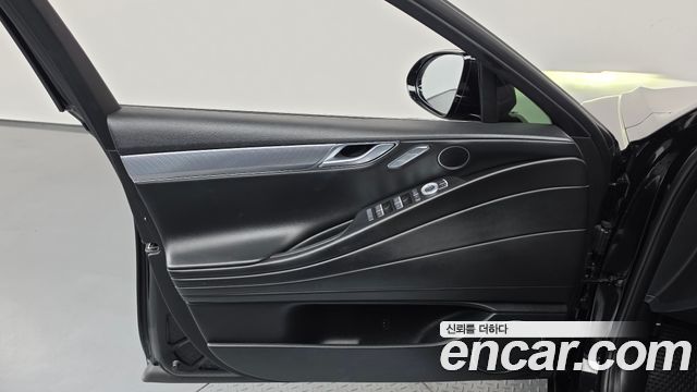 Genesis G80 2023 — photo 14
