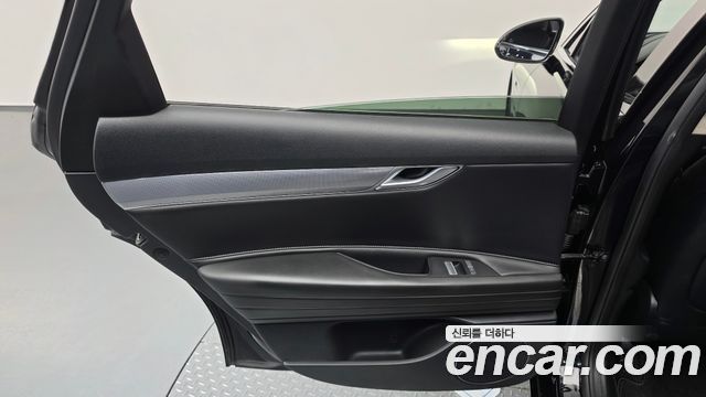 Genesis G80 2023 — photo 15