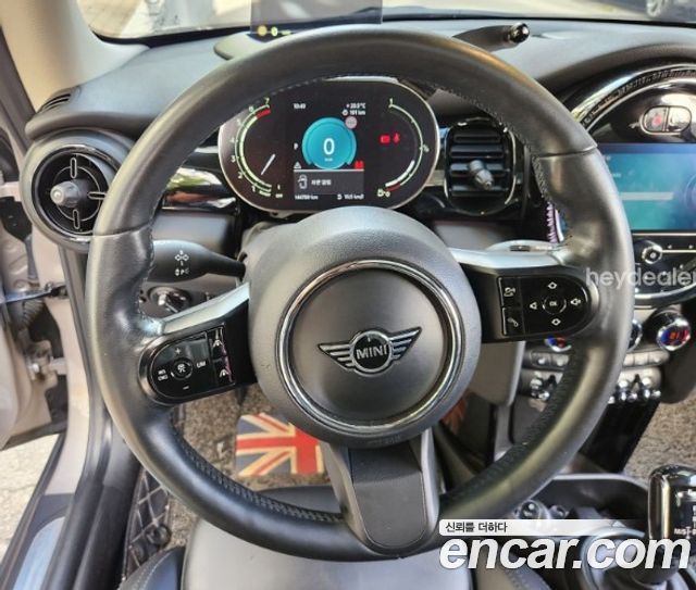 Mini Cooper 2022 — photo 5