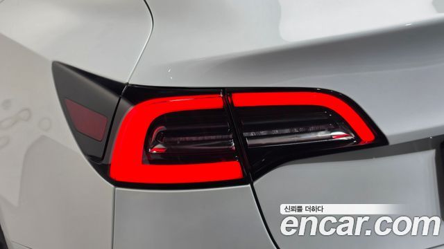 Tesla Model 3 2021 — photo 9
