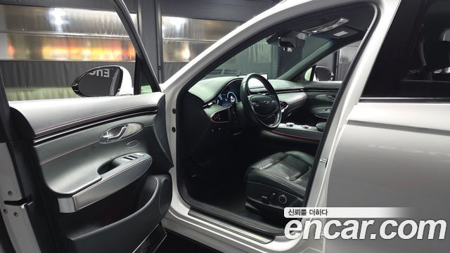Genesis GV70 2022 — photo 10