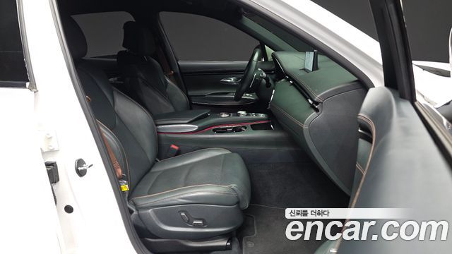 Genesis GV70 2022 — photo 11