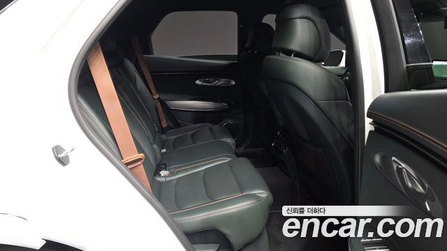 Genesis GV70 2022 — photo 12