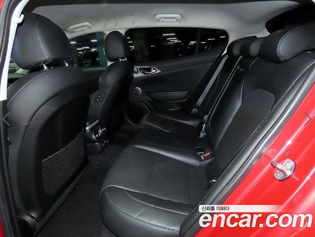 Kia Stinger 2018 — photo 7
