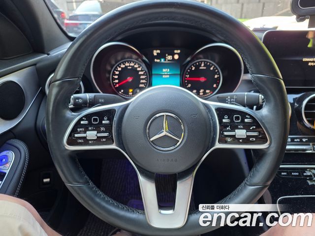Mercedes-Benz C-Class 2020 — photo 10
