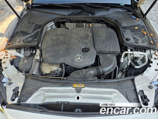 Mercedes-Benz C-Class 2020 — photo 15
