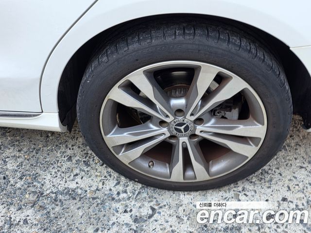 Mercedes-Benz C-Class 2020 — photo 16