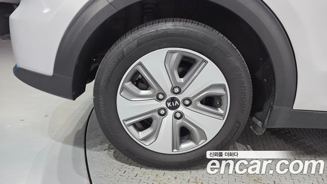Kia Niro 2018 — photo 5