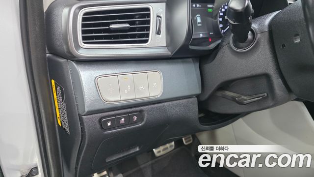 Kia Niro 2018 — photo 28