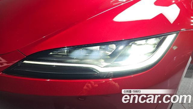 Tesla Model 3 2024 — photo 8