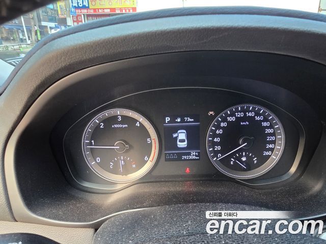 Hyundai Grandeur 2018 — photo 8