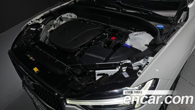 Volvo XC60 2025 — photo 6