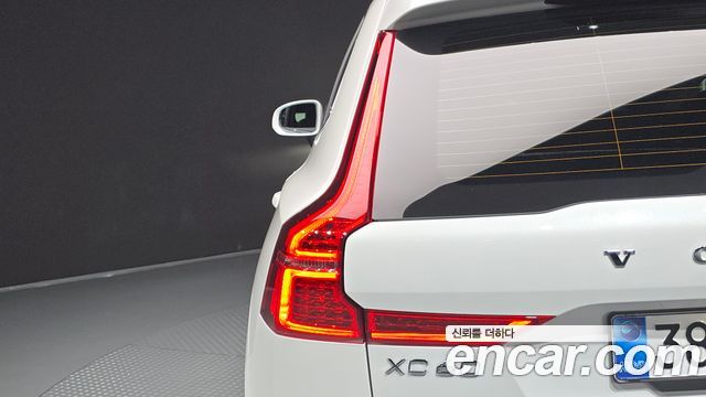 Volvo XC60 2025 — photo 9