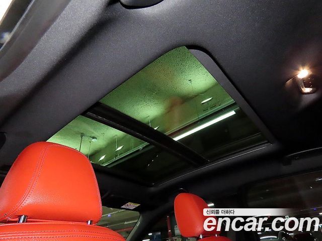 BMW 1-Series 2021 — photo 16