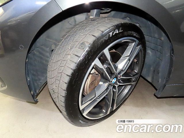 BMW 1-Series 2021 — photo 20