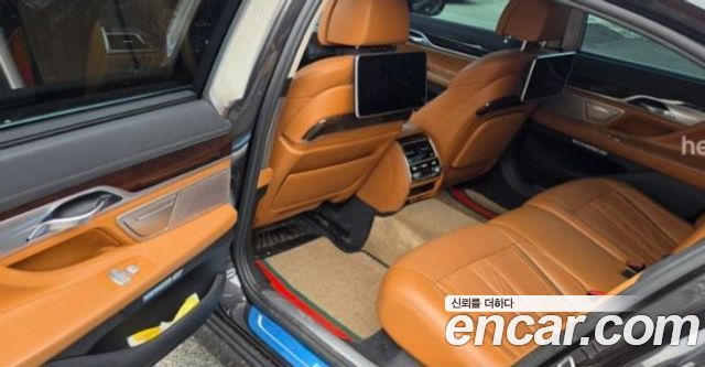 BMW 7-Series 2016 — photo 4