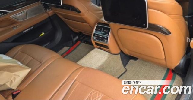 BMW 7-Series 2016 — photo 5