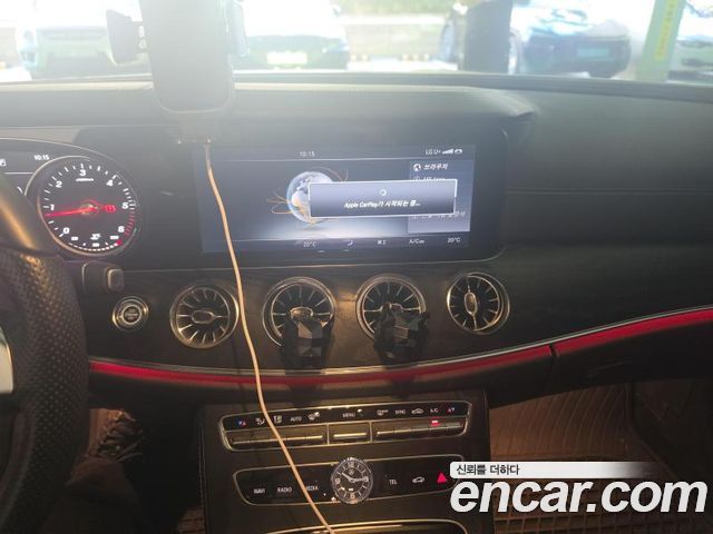 Mercedes-Benz E-Class 2018 — photo 11