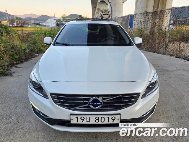 Volvo S60 2017 — photo 2