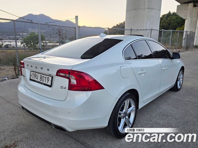 Volvo S60 2017 — photo 5