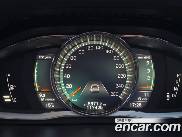 Volvo S60 2017 — photo 18