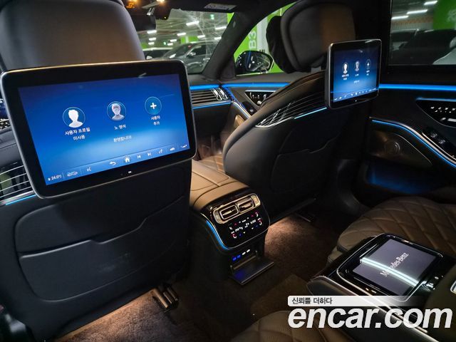 Mercedes-Benz S-Class 2023 — photo 15