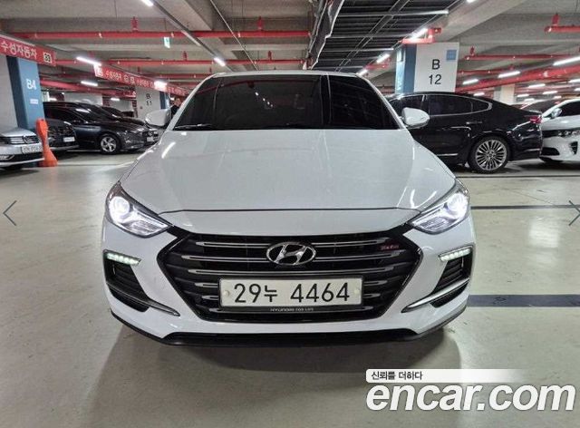 Hyundai AVANTE 2018 — photo 2