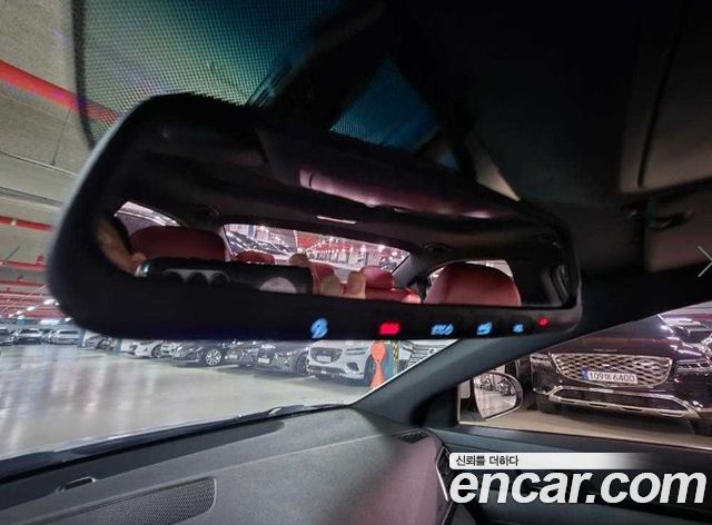 Hyundai AVANTE 2018 — photo 14