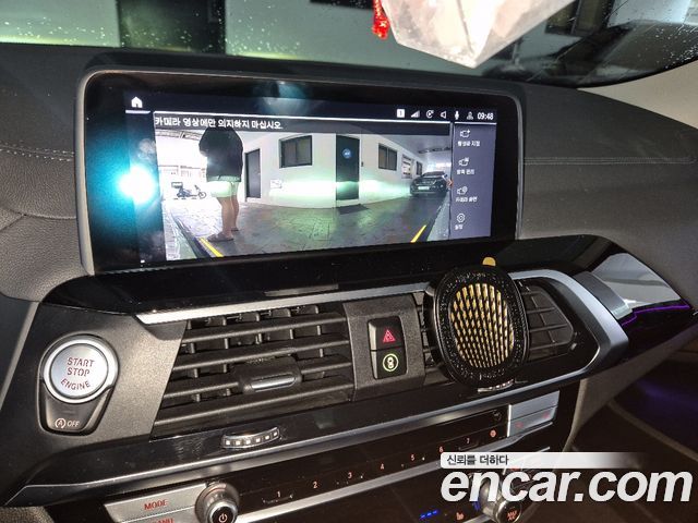 BMW X4 2021 — photo 11