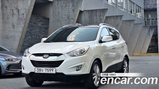 Hyundai Tucson 2011 — photo 1