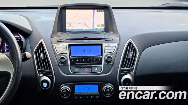 Hyundai Tucson 2011 — photo 12
