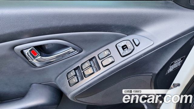 Hyundai Tucson 2011 — photo 14