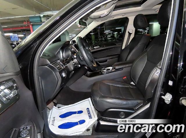 Mercedes-Benz GLE-Class 2017 — photo 6