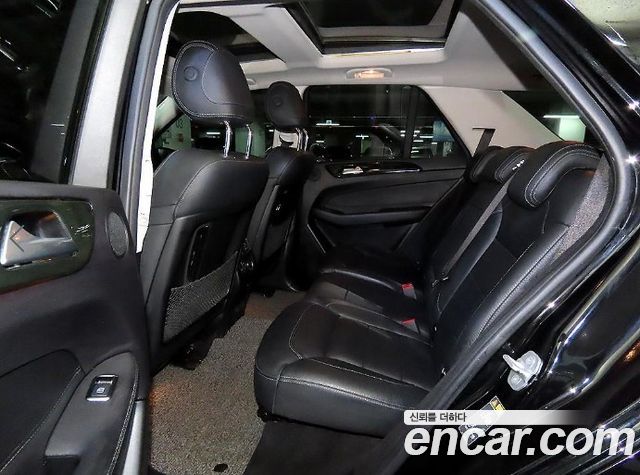 Mercedes-Benz GLE-Class 2017 — photo 7