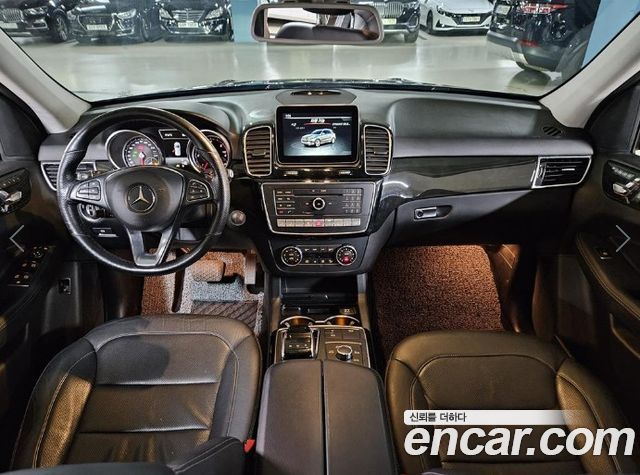 Mercedes-Benz GLE-Class 2017 — photo 8