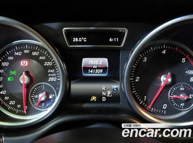 Mercedes-Benz GLE-Class 2017 — photo 11