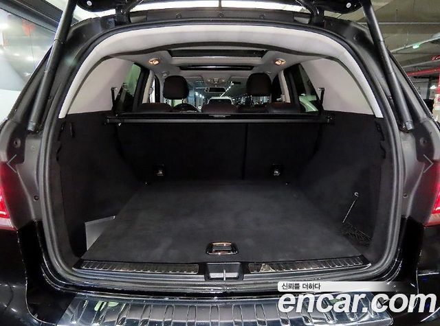 Mercedes-Benz GLE-Class 2017 — photo 17