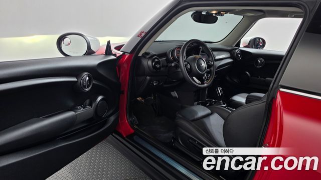 Mini Cooper 2020 — photo 13