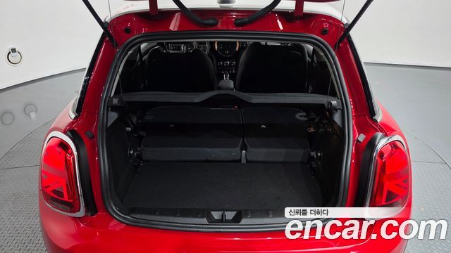 Mini Cooper 2020 — photo 22