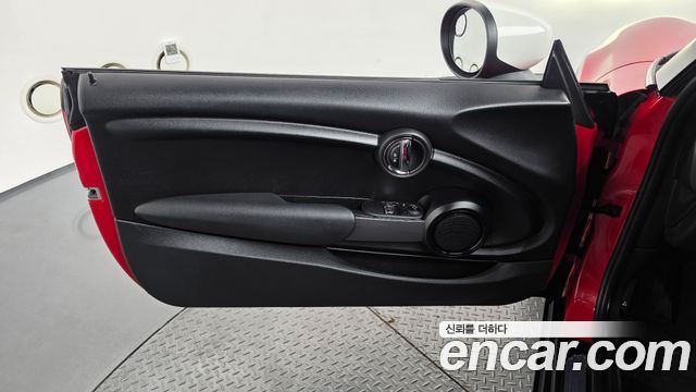 Mini Cooper 2020 — photo 14