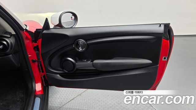 Mini Cooper 2020 — photo 15