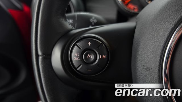 Mini Cooper 2020 — photo 28