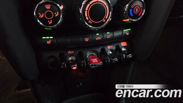 Mini Cooper 2020 — photo 30