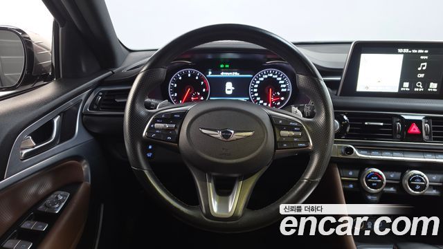 Genesis G70 2019 — photo 18