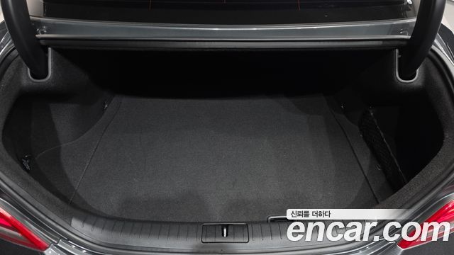 Genesis G70 2019 — photo 24