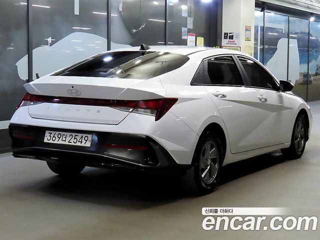 Hyundai AVANTE 2024 — photo 4