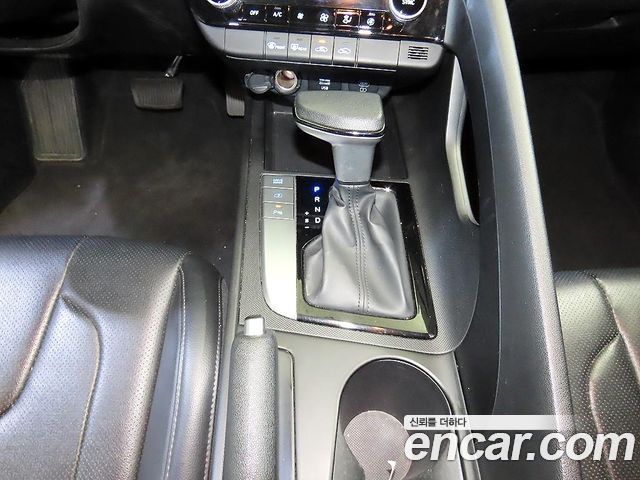 Hyundai AVANTE 2024 — photo 12