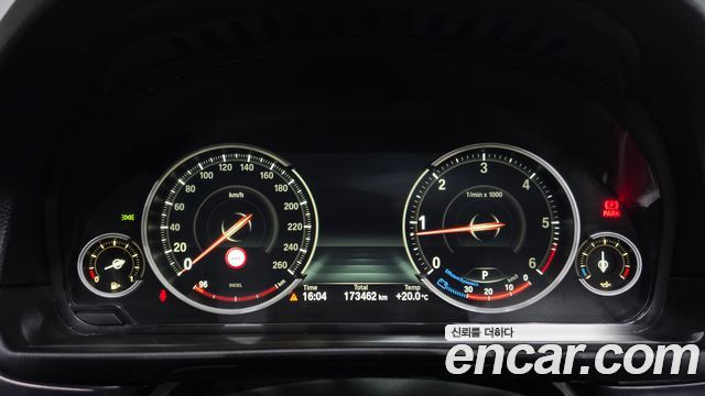 BMW 5-Series 2014 — photo 8
